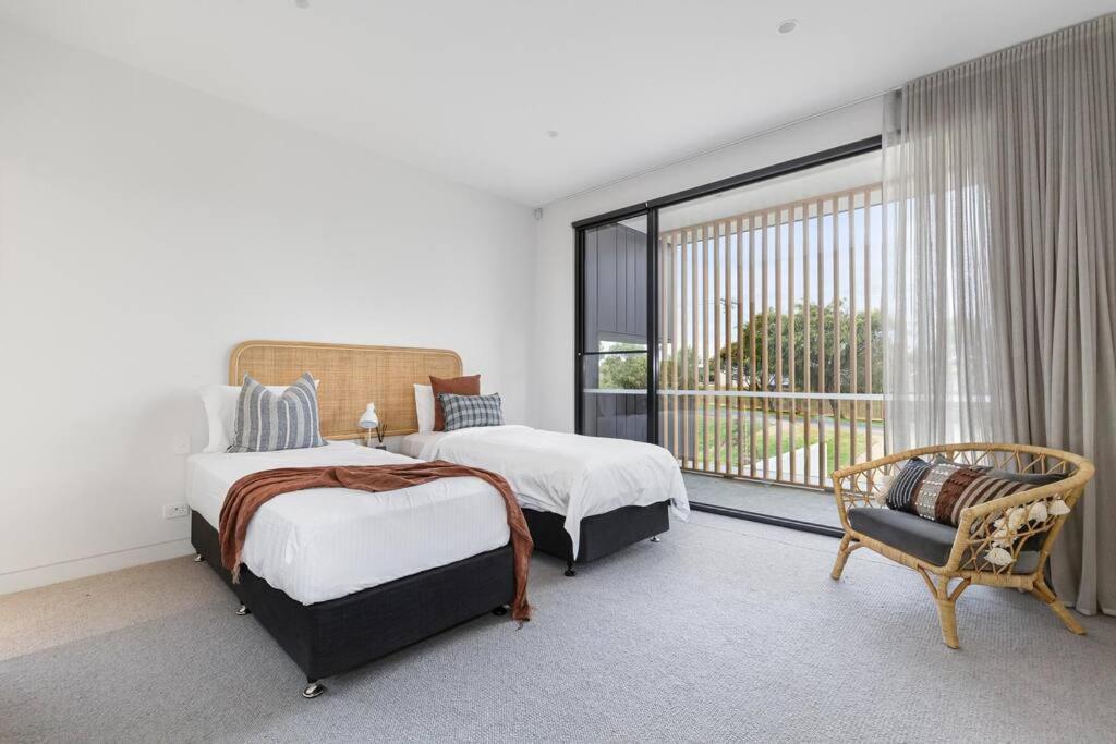 Kirks On Park - Brand New Luxury Home, Great Location Сорренто Экстерьер фото