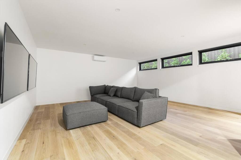Kirks On Park - Brand New Luxury Home, Great Location Сорренто Экстерьер фото
